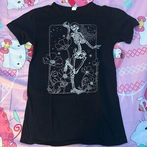 Simple/Cool Skeleton T-Shirt!